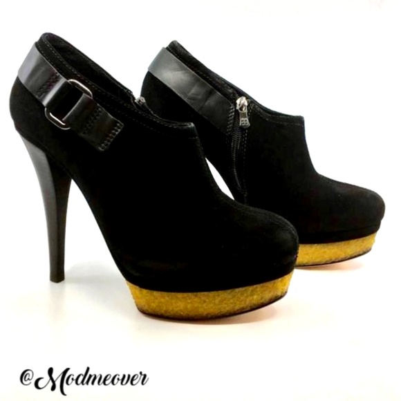 BCBGMaxAzria Shoes - NEW BCBG MaxAzria Adele Black Suede Platform Heels